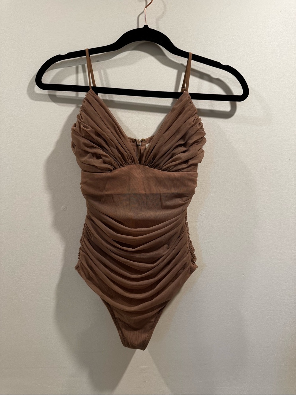 Aritzia Babaton Ruched Bodysuit XS